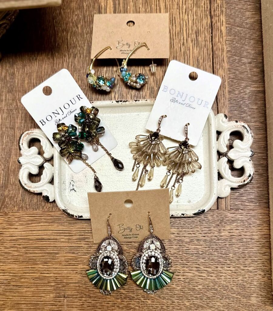 Bonjour Earrings Dangling