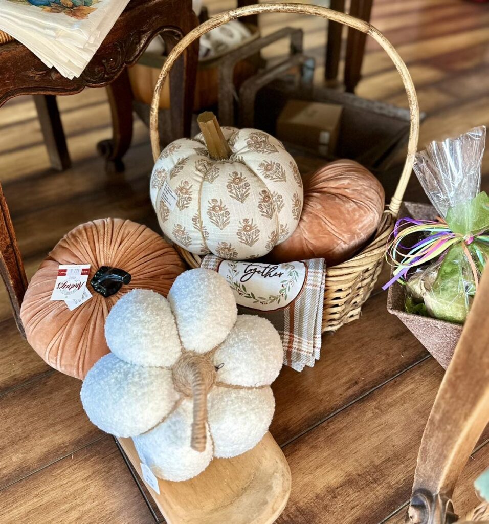 Fall Pumpkin Decor